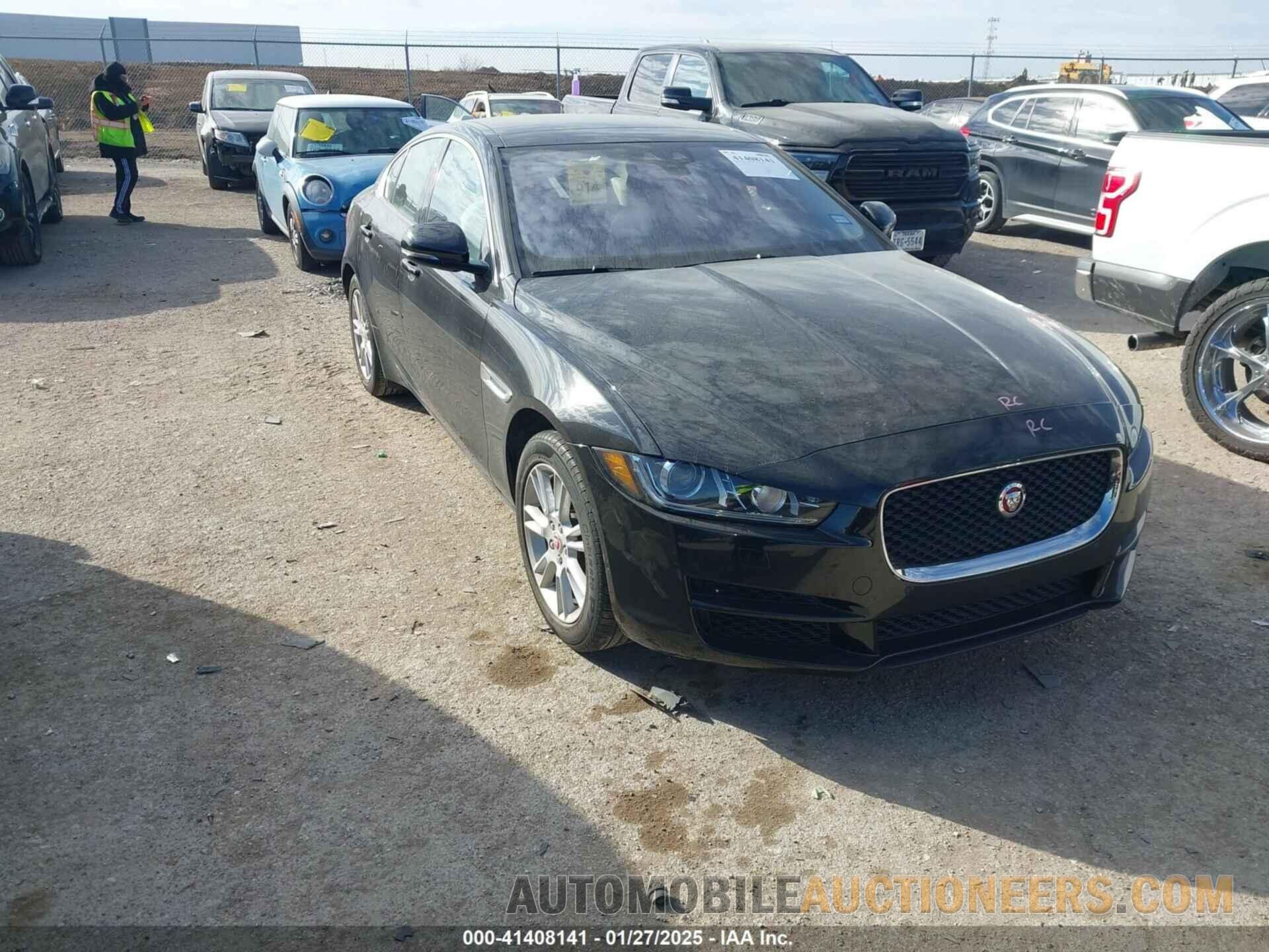 SAJAJ4FX3JCP21962 JAGUAR XE 2018