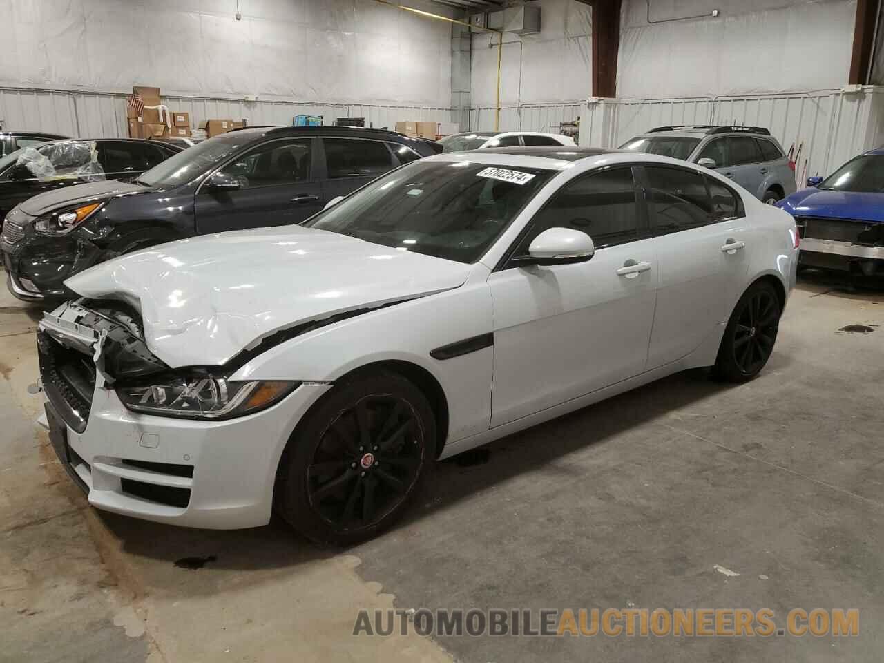 SAJAK4BV5HA952482 JAGUAR XE 2017