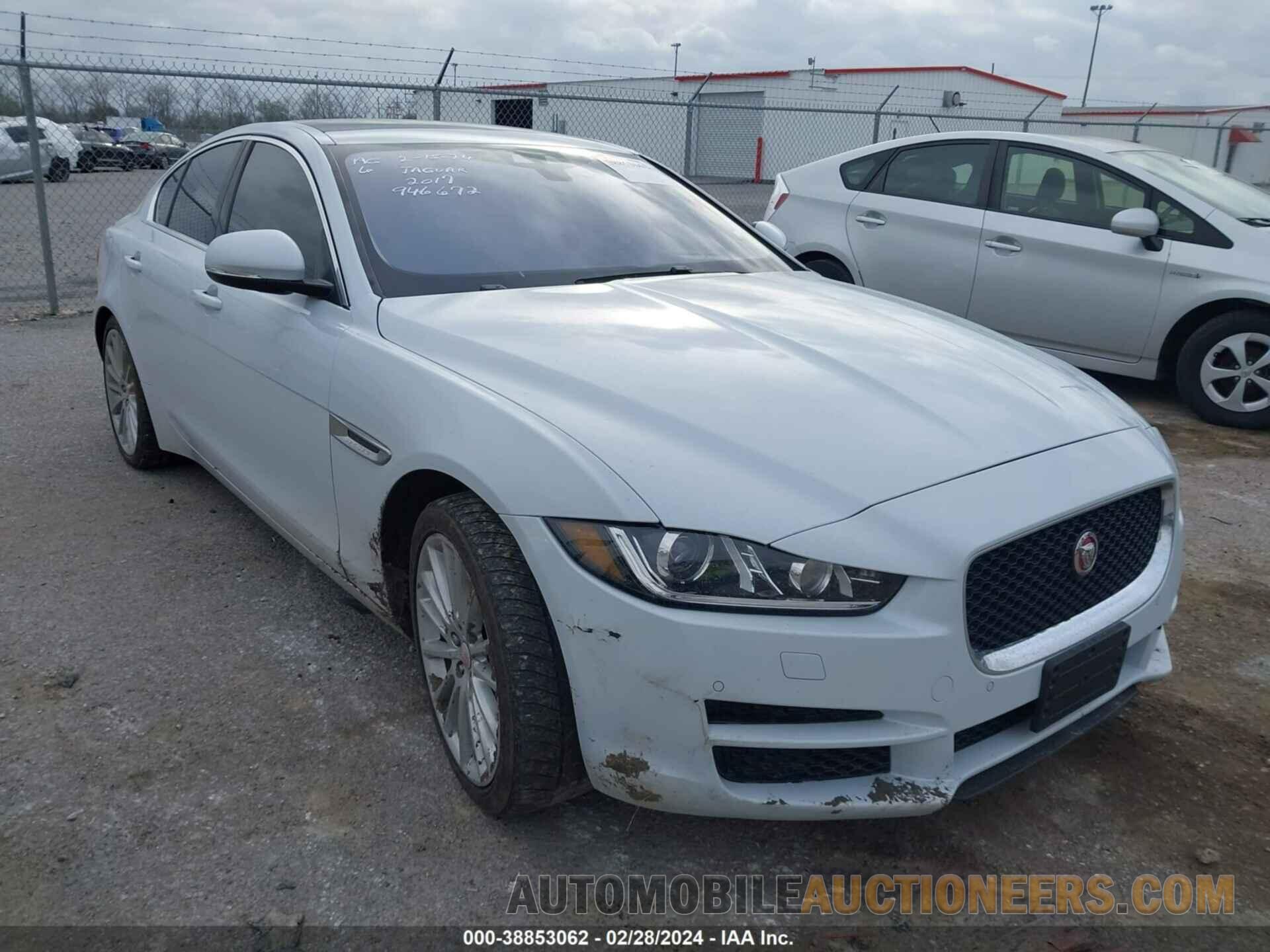 SAJAN4BV3HA946672 JAGUAR XE 2017