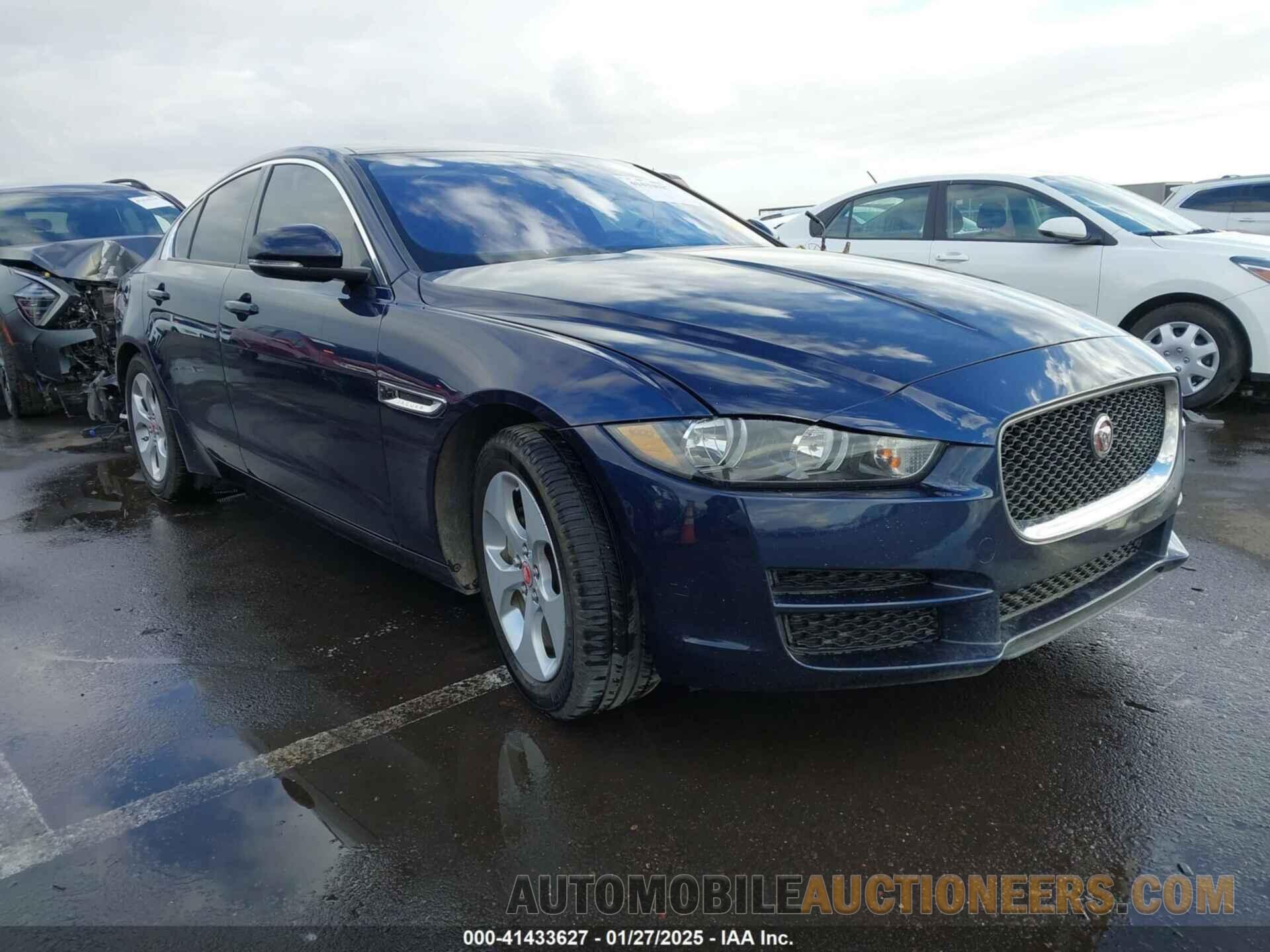 SAJAR4BG1HA974864 JAGUAR XE 2017