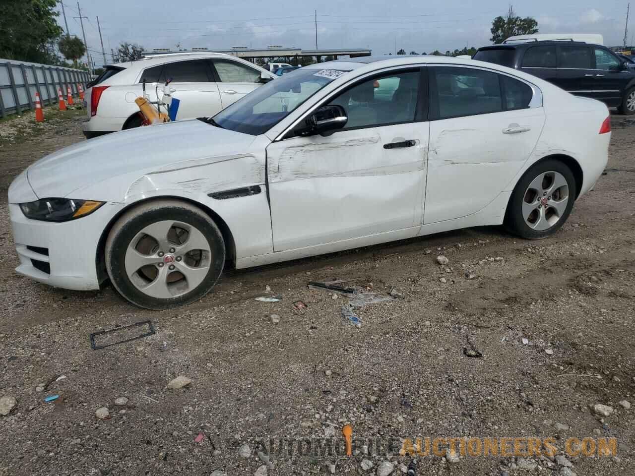 SAJAR4BG2HA972377 JAGUAR XE 2017