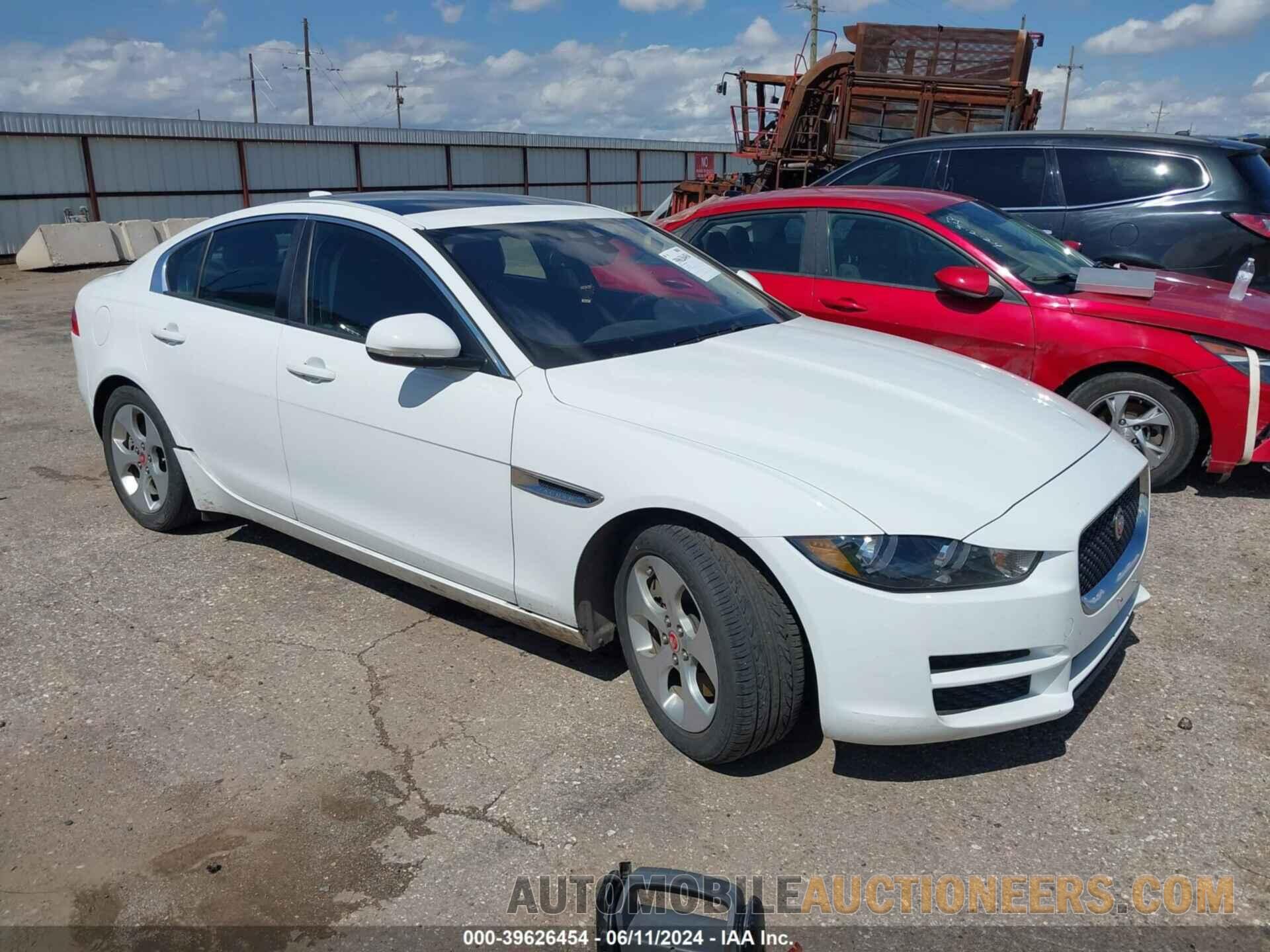 SAJAR4BG3HA974395 JAGUAR XE 2017