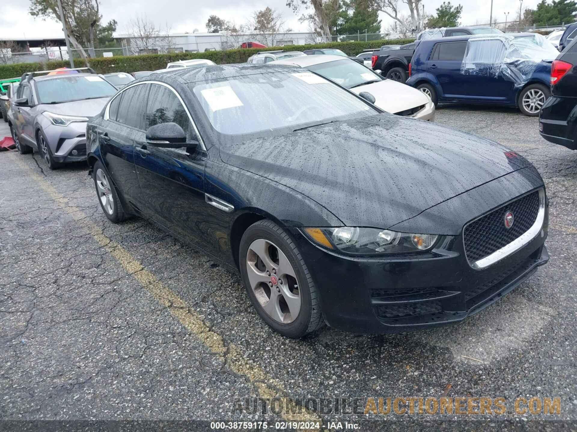 SAJAR4BG6HA971894 JAGUAR XE 2017