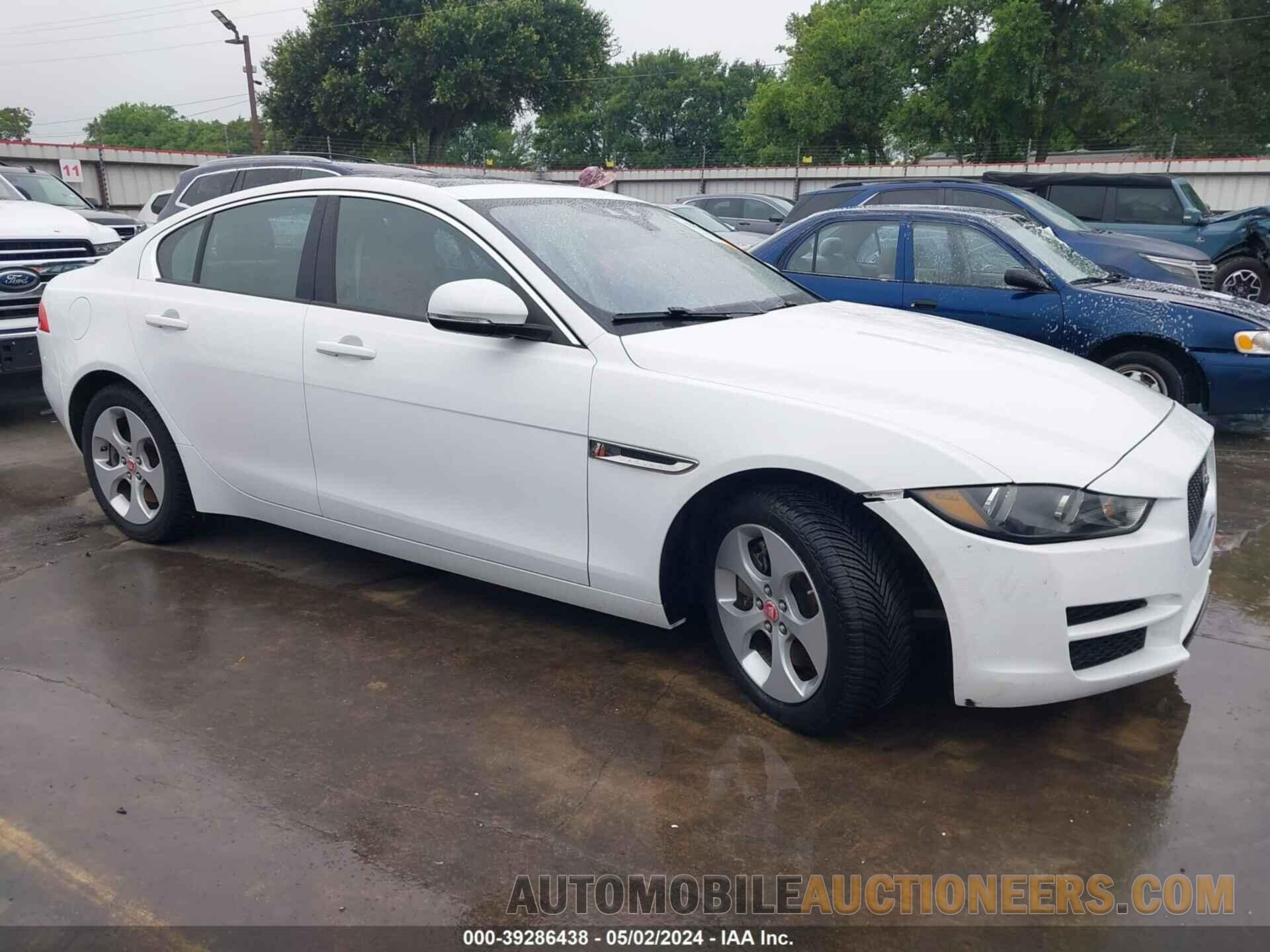 SAJAR4BG8HA951565 JAGUAR XE 2017