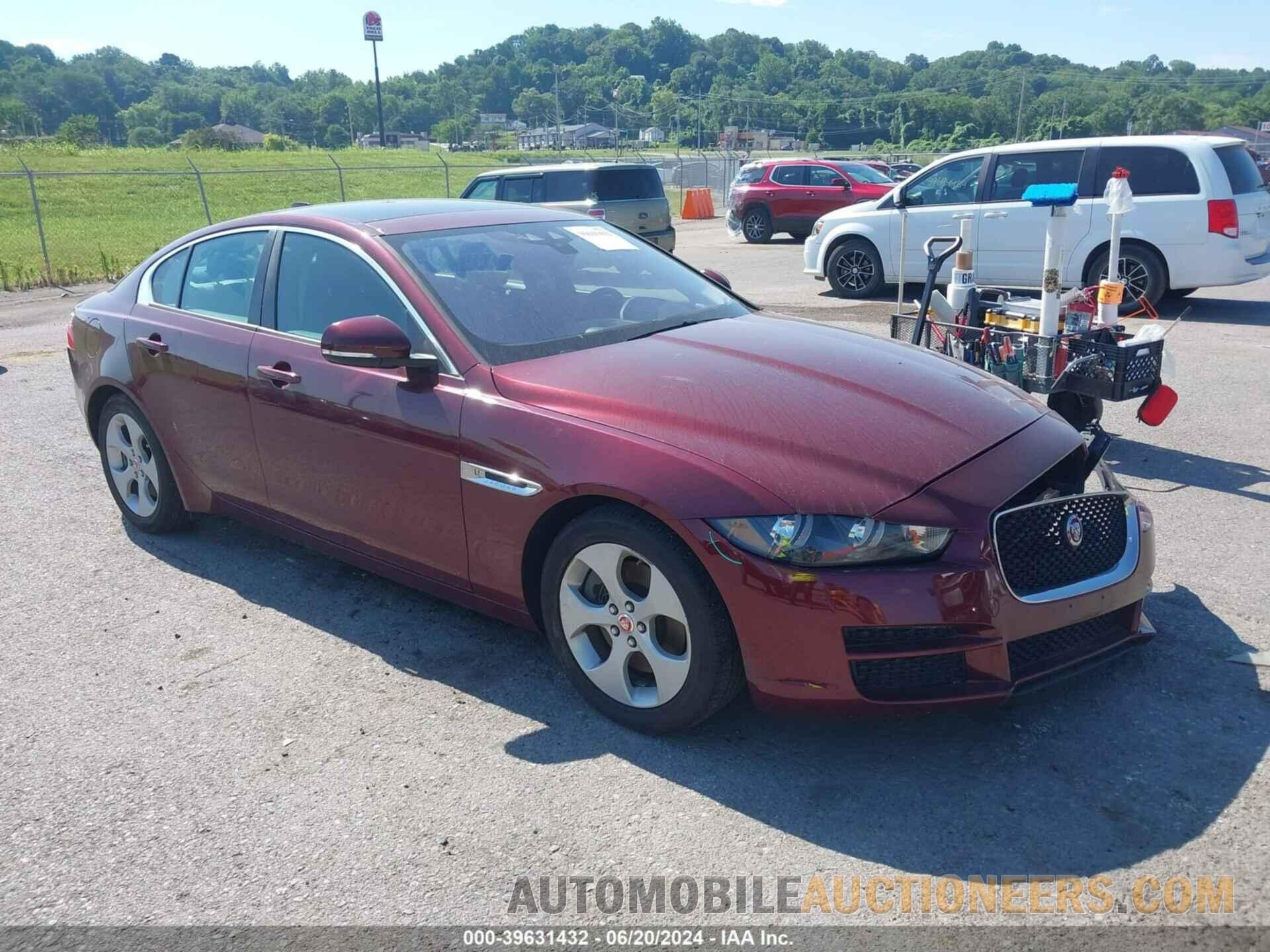 SAJAR4BG8HA960976 JAGUAR XE 2017