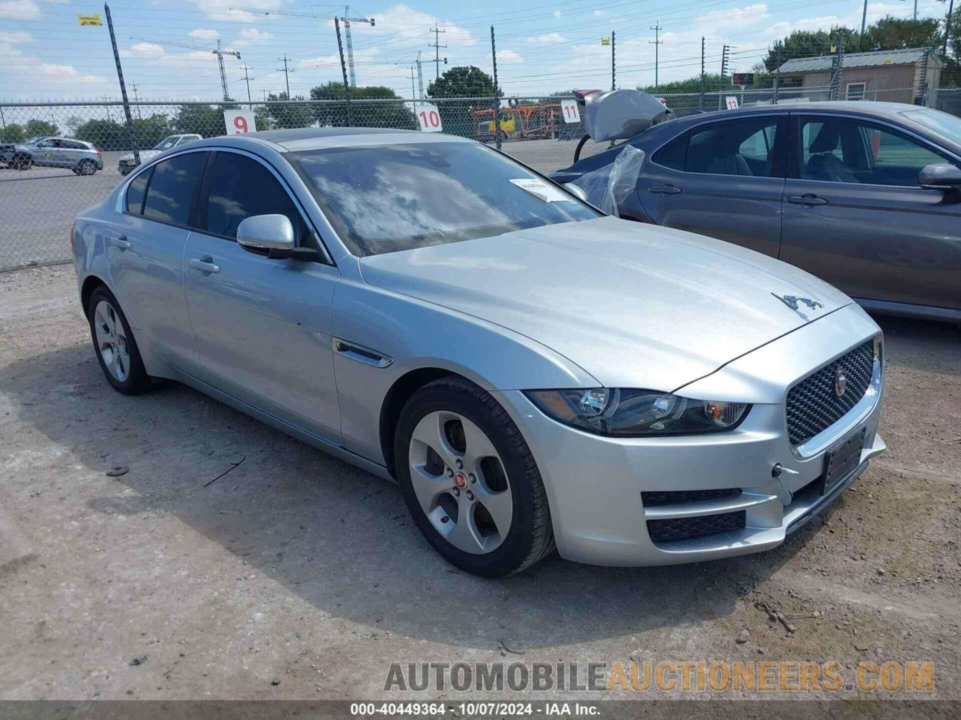 SAJAR4BN0HA975549 JAGUAR XE 2017