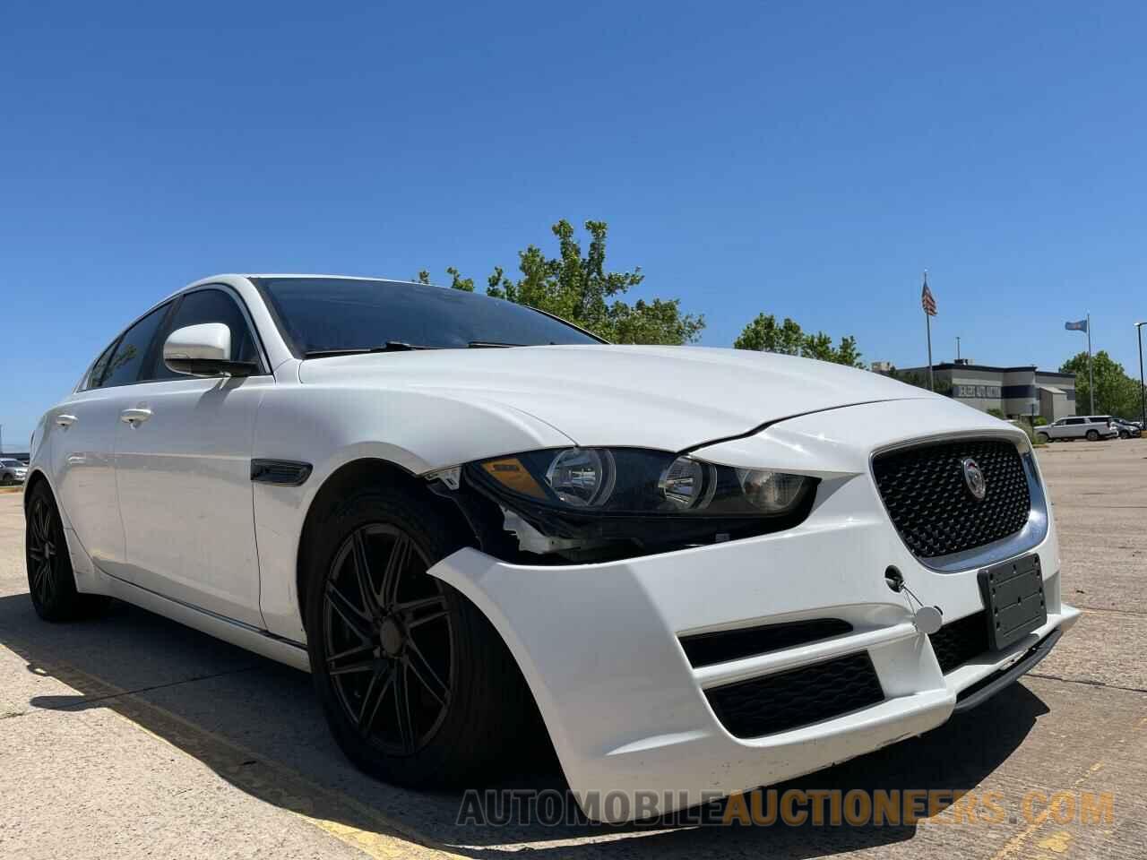 SAJAR4BN5HA971092 JAGUAR XE 2017