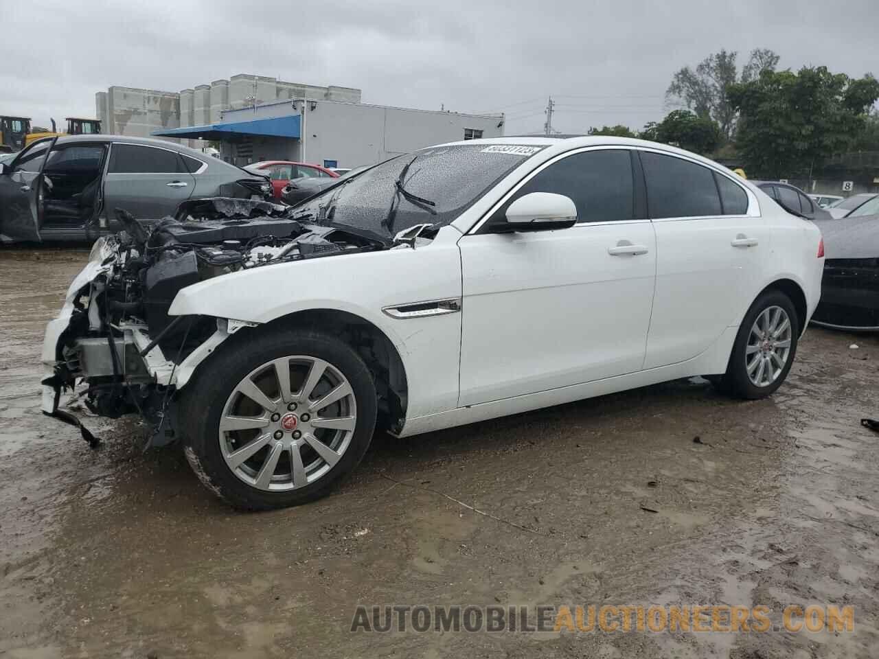 SAJAR4FX5KCP48090 JAGUAR XE 2019