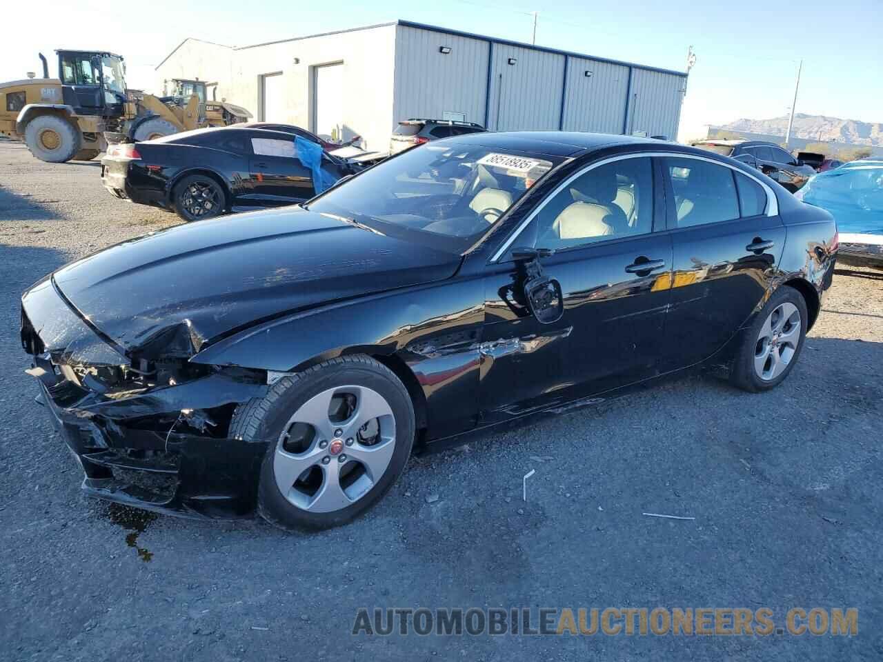 SAJAR4FX6JCP27215 JAGUAR XE 2018