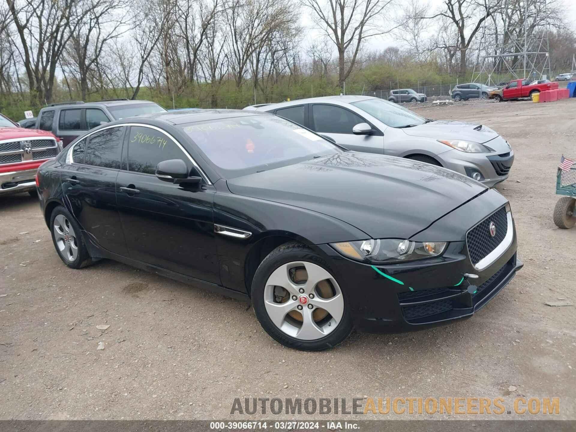 SAJAS4BN2HA977906 JAGUAR XE 2017