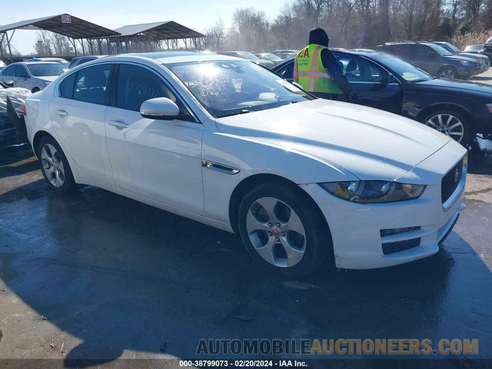 SAJAS4BN7HCP12239 JAGUAR XE 2017