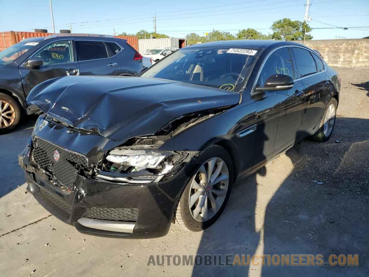 SAJBD4BN2HCY42623 JAGUAR XF 2017