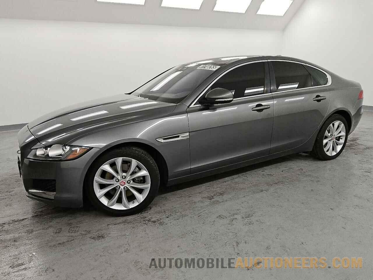 SAJBD4BN7HCY43301 JAGUAR XF 2017