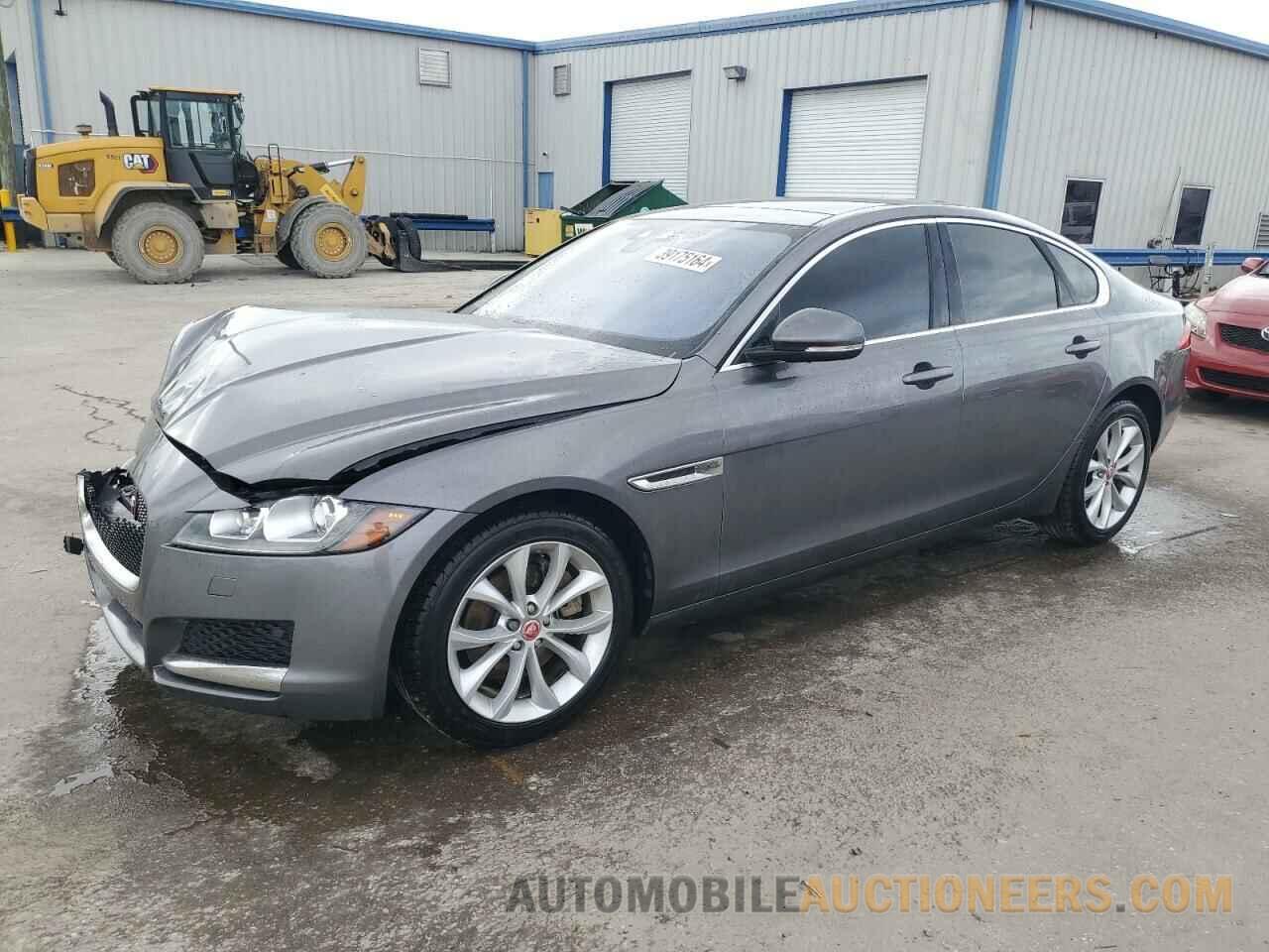 SAJBD4BN8HCY42688 JAGUAR XF 2017