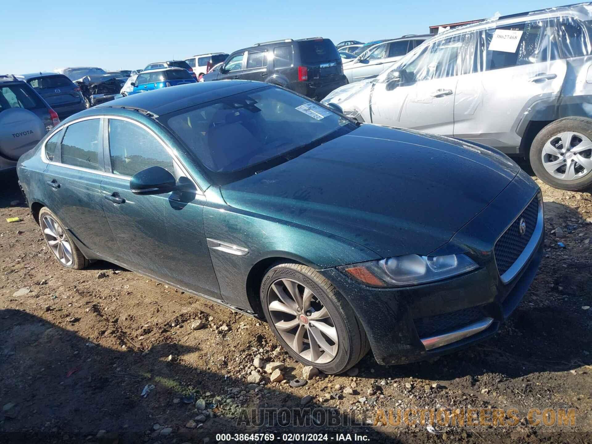 SAJBD4BN9HCY43168 JAGUAR XF 2017