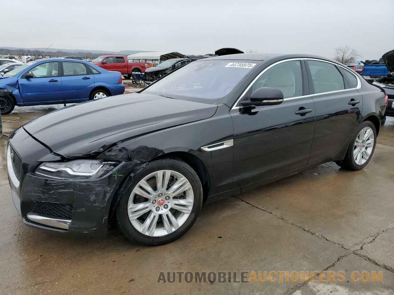 SAJBD4BV0HCY32804 JAGUAR XF 2017