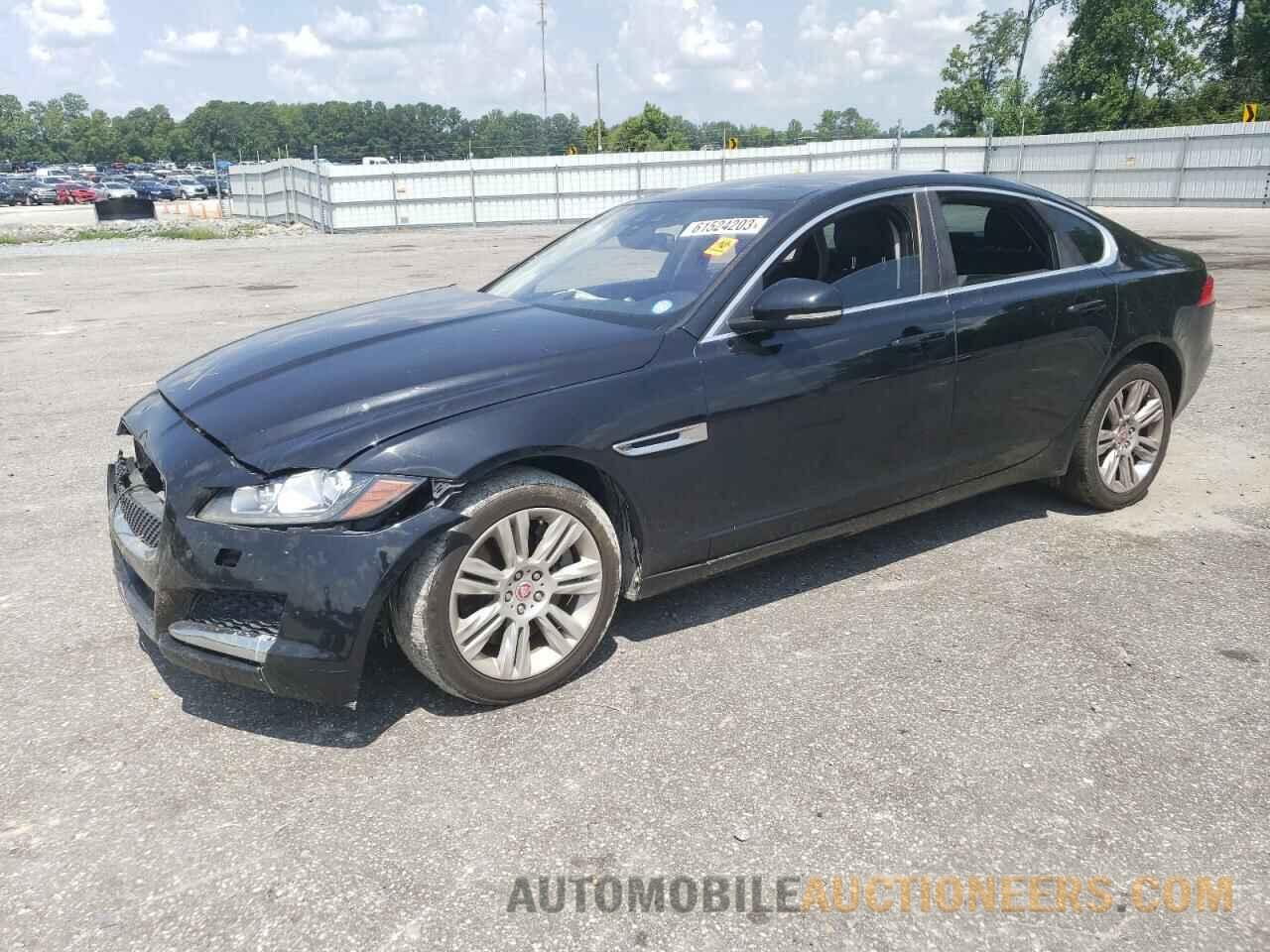 SAJBD4BV2HCY35008 JAGUAR XF 2017