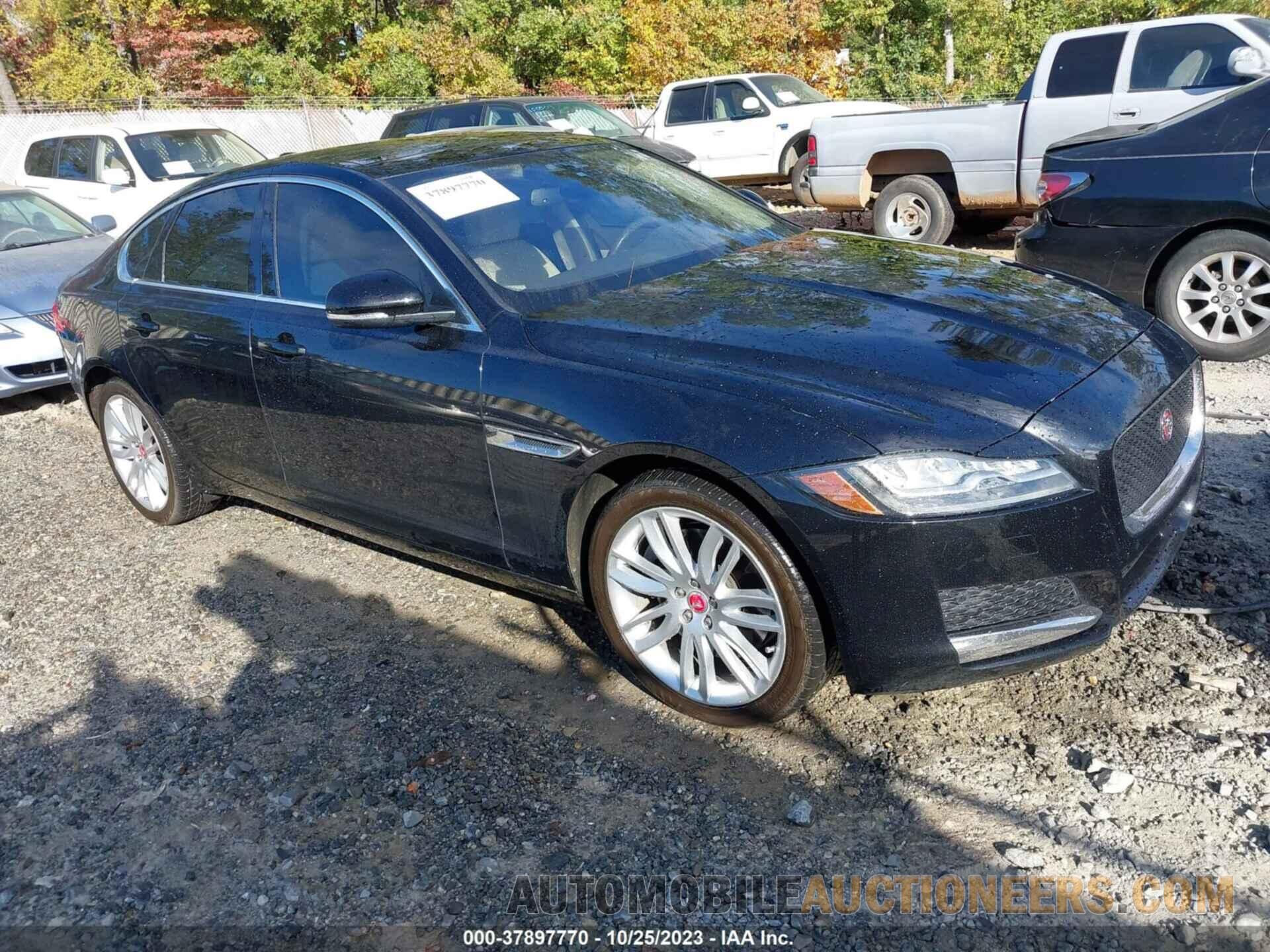 SAJBD4BV4HCY40534 JAGUAR XF 2017