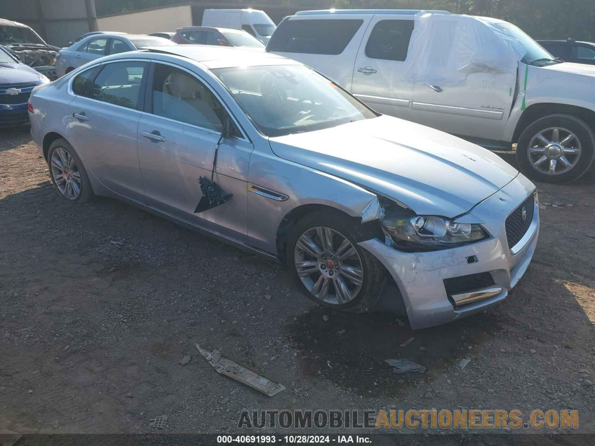 SAJBD4BV5HCY46665 JAGUAR XF 2017