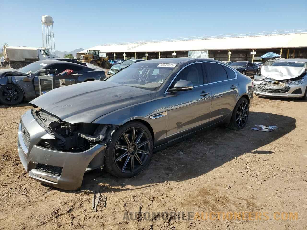 SAJBD4BV6HCY27607 JAGUAR XF 2017