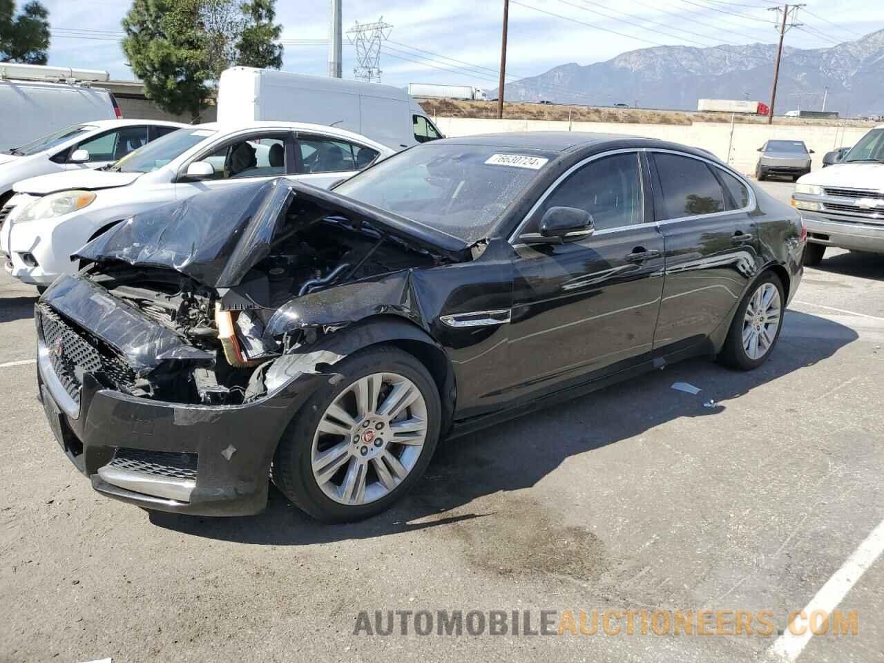 SAJBD4BV6HCY28336 JAGUAR XF 2017