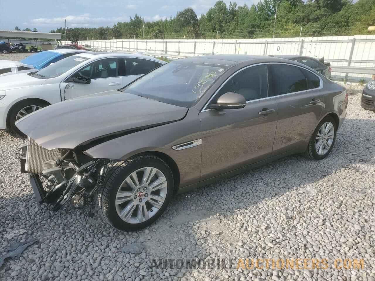 SAJBD4BV7HCY33934 JAGUAR XF 2017