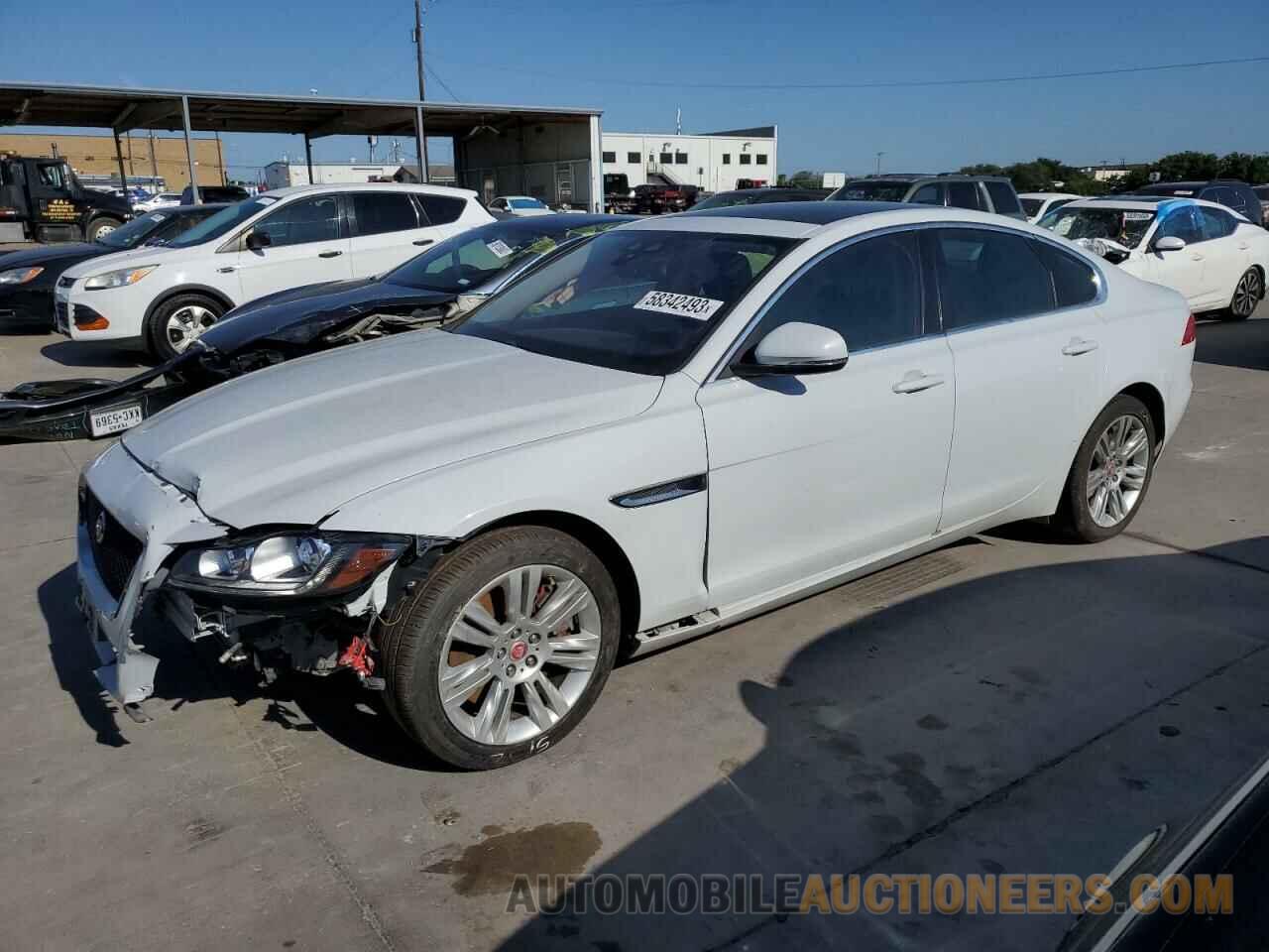 SAJBD4BV7HCY34629 JAGUAR XF 2017