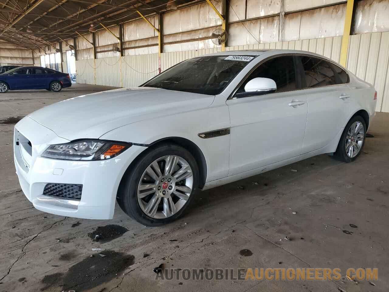 SAJBD4BV8HCY38074 JAGUAR XF 2017