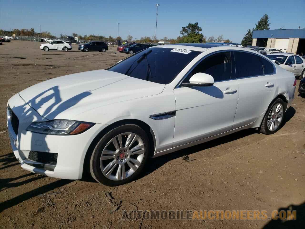 SAJBD4BVXHCY30154 JAGUAR XF 2017