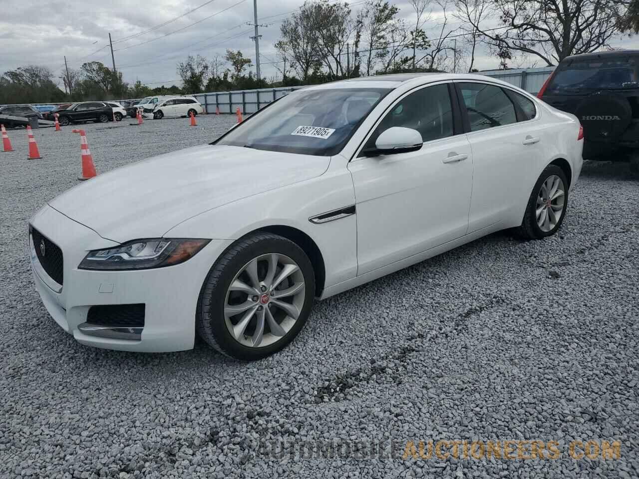 SAJBD4FX7JCY67261 JAGUAR XF 2018