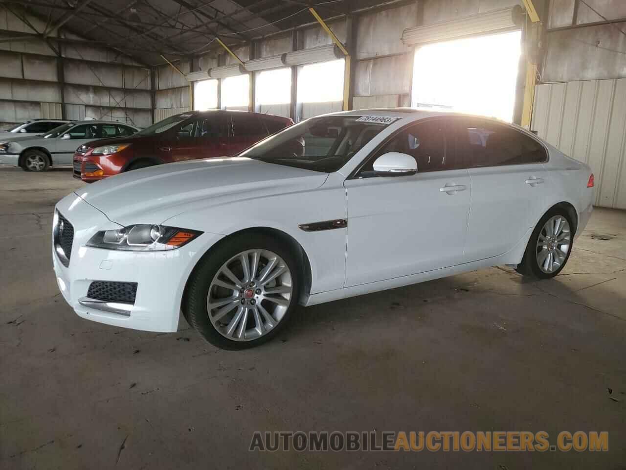 SAJBE4BN5HCY31192 JAGUAR XF 2017