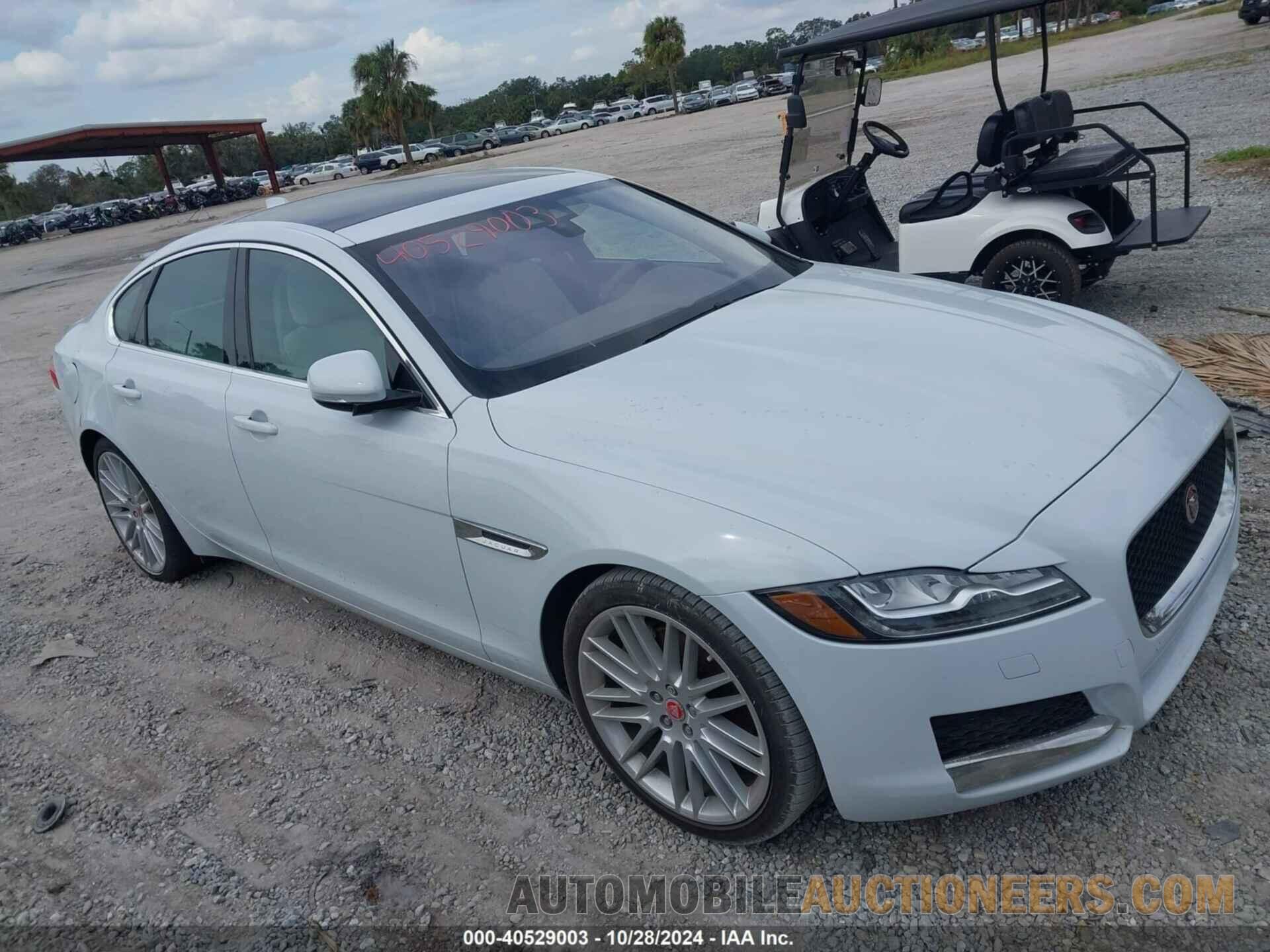 SAJBE4BV4HCY48565 JAGUAR XF 2017