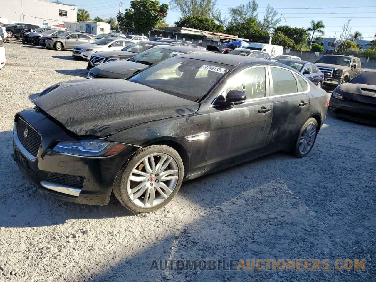 SAJBE4BVXHCY34881 JAGUAR XF 2017