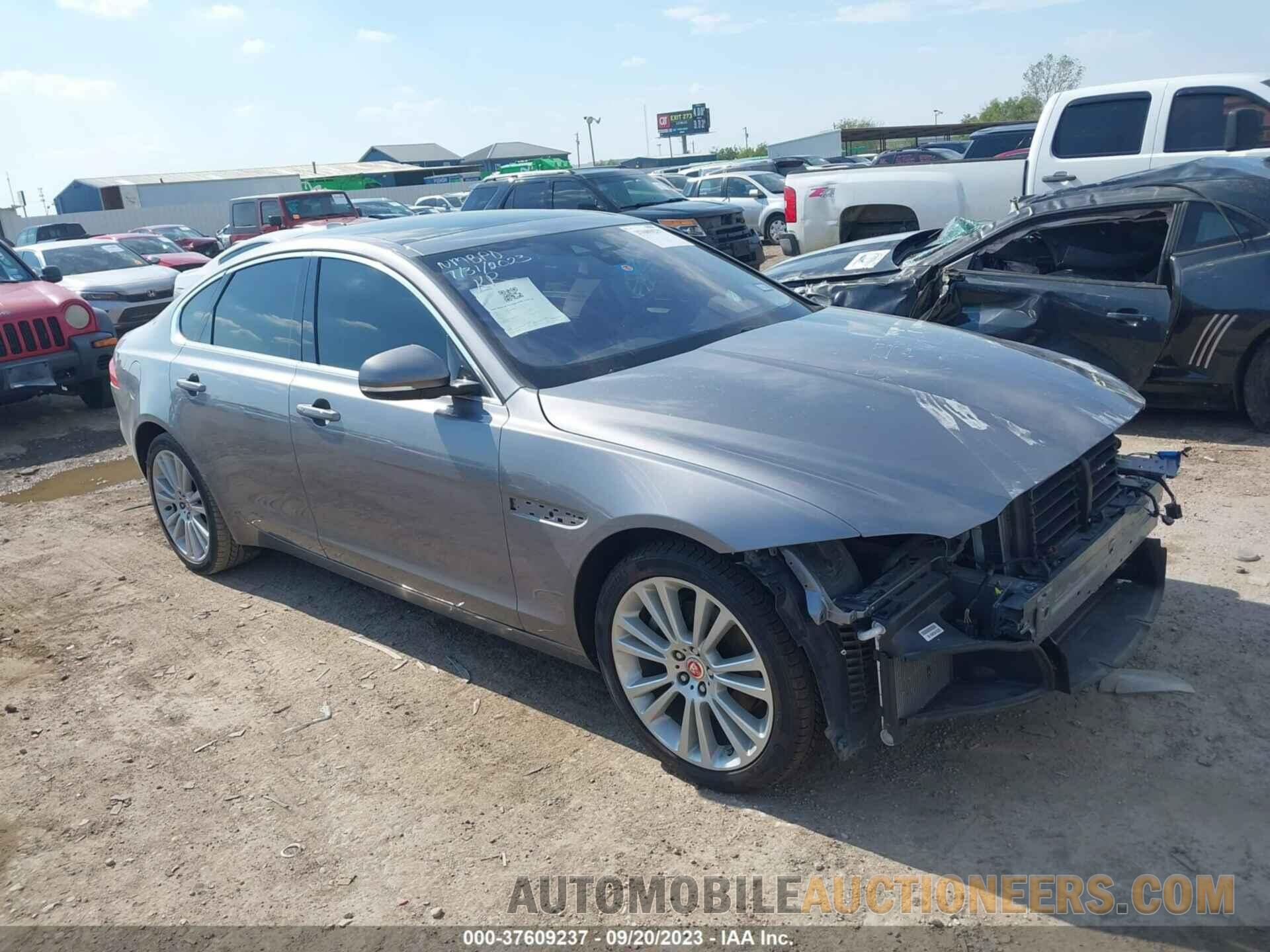 SAJBE4FX6LCY83225 JAGUAR XF 2020