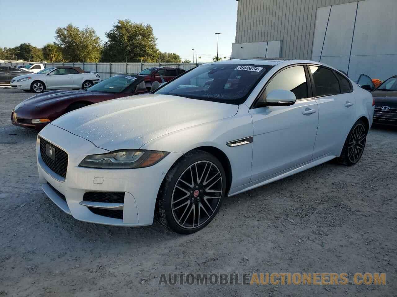 SAJBF4BV7HCY34043 JAGUAR XF 2017