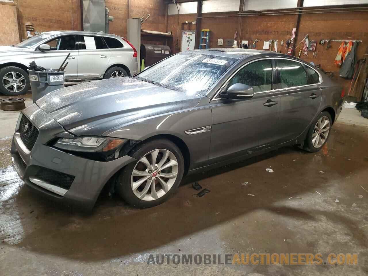 SAJBJ4BN5HCY34010 JAGUAR XF 2017