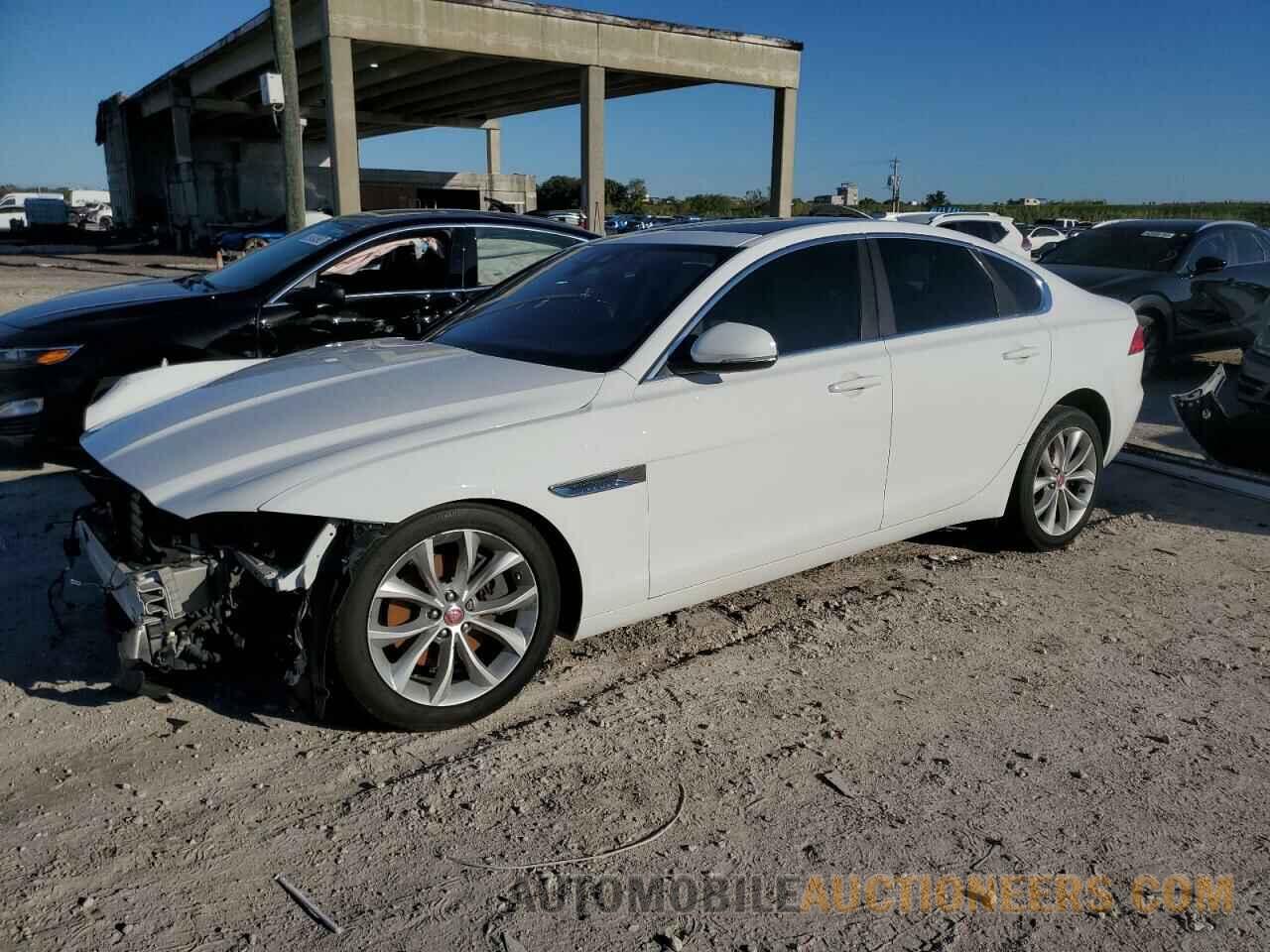 SAJBJ4BN9HCY42871 JAGUAR XF 2017