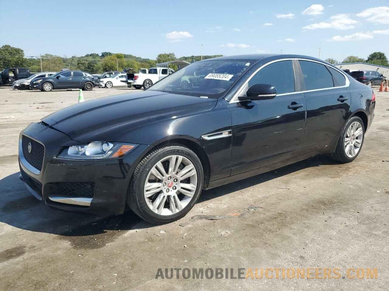 SAJBJ4BV0HCY28115 JAGUAR XF 2017