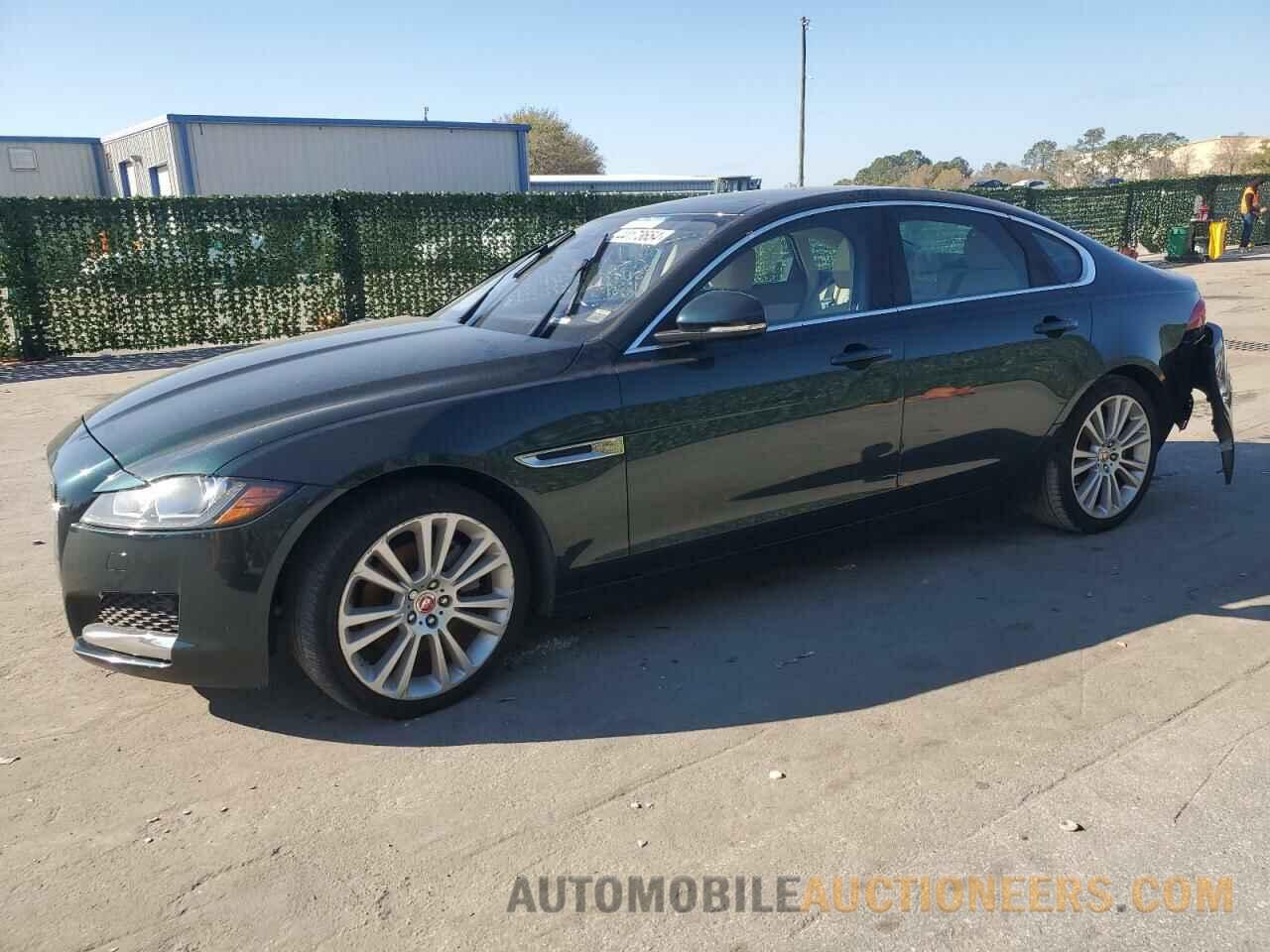 SAJBK4BNXHCY42617 JAGUAR XF 2017