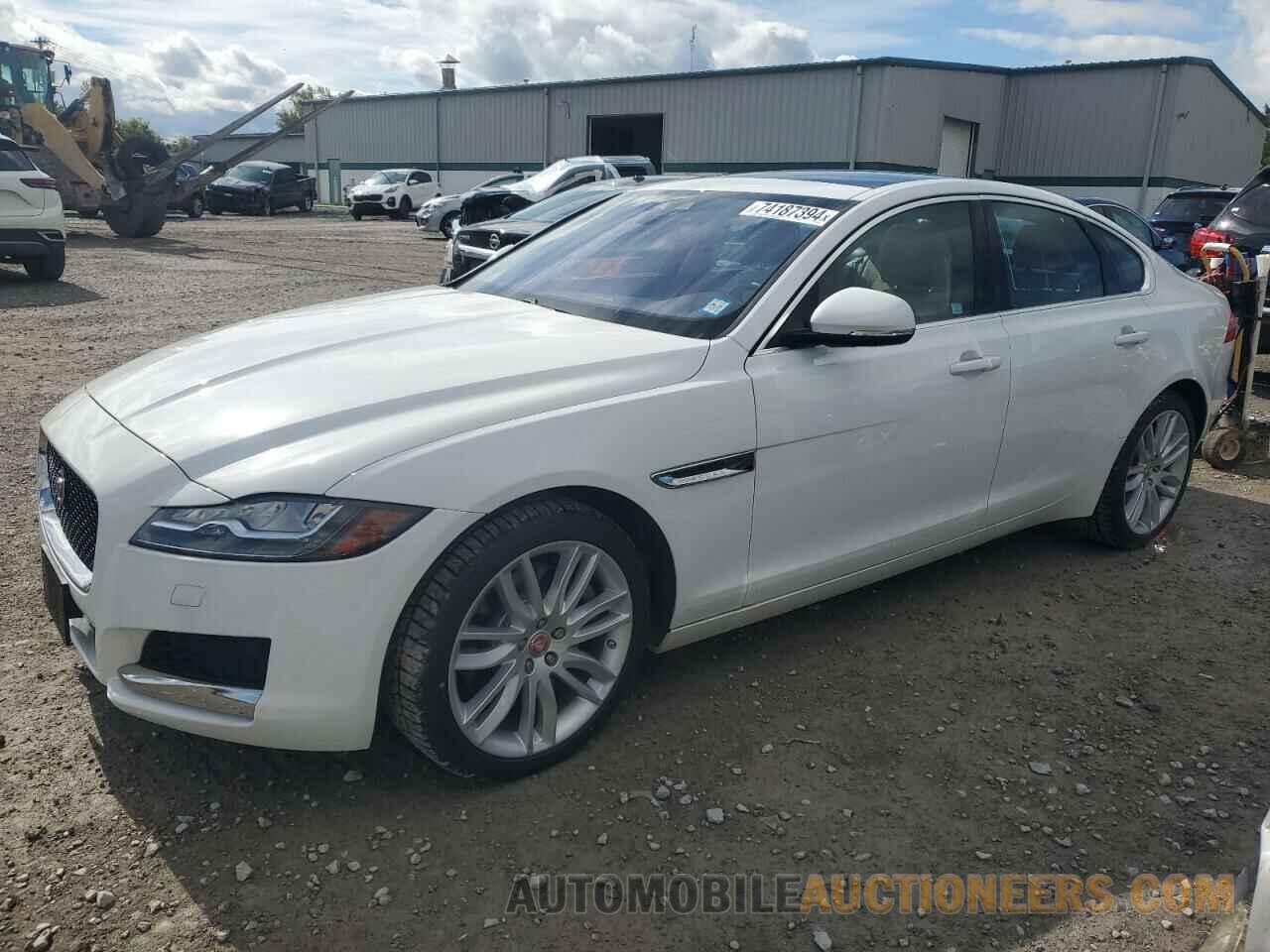 SAJBK4BV3GCY19128 JAGUAR XF 2016