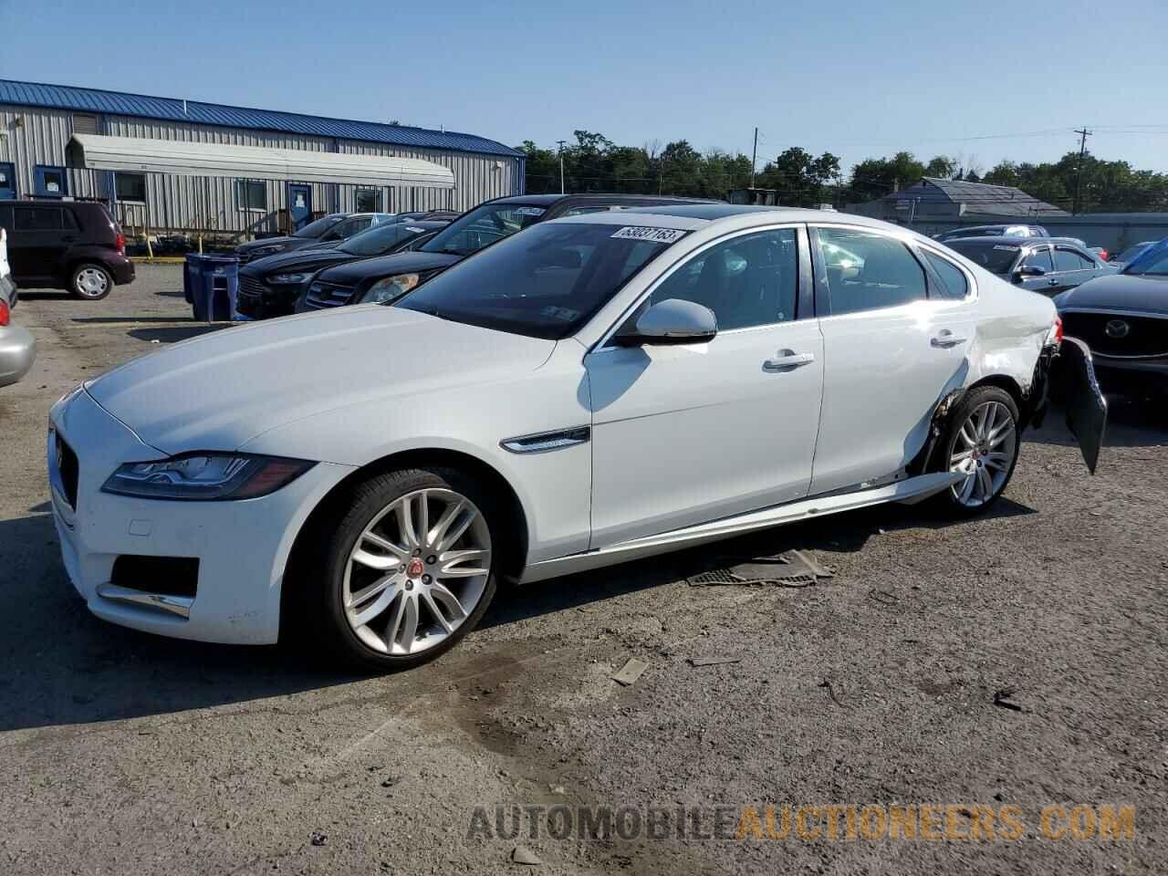 SAJBK4BV3HCY29000 JAGUAR XF 2017