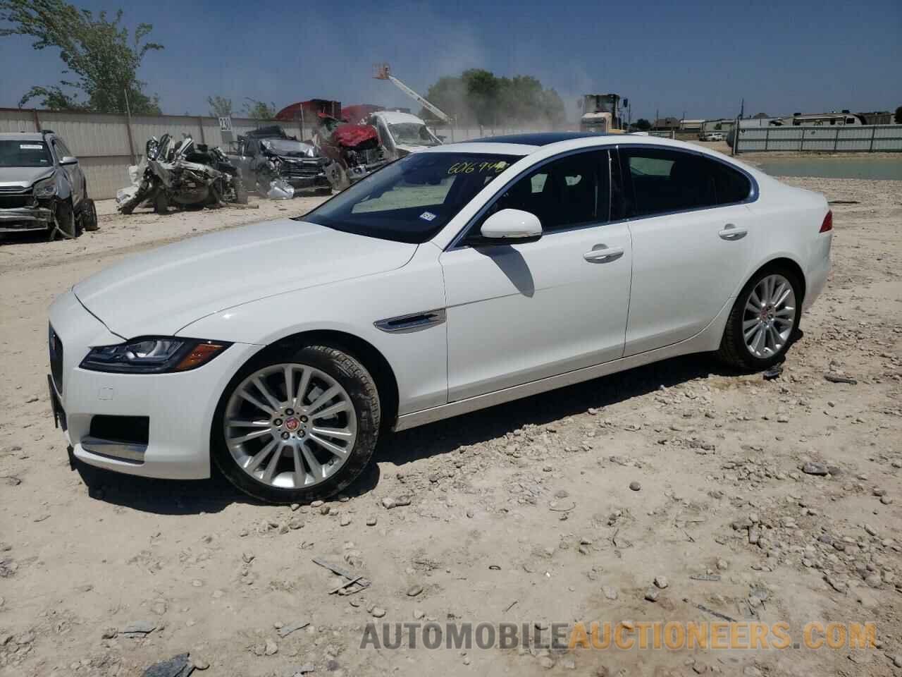 SAJBK4FXXLCY83138 JAGUAR XF 2020