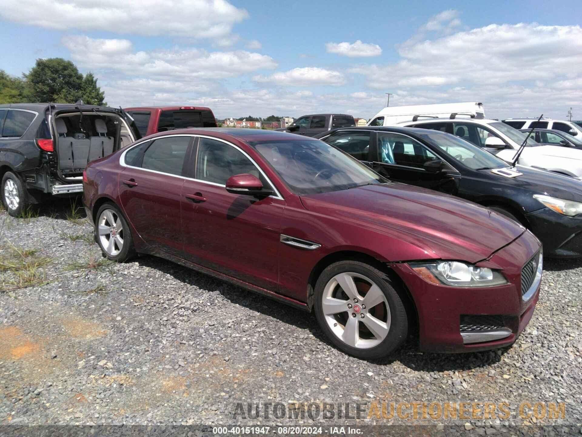 SAJBR4BNXHCY23609 JAGUAR XF 2017