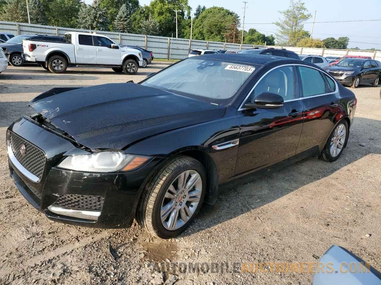 SAJBR4BV0HCY28933 JAGUAR XF 2017