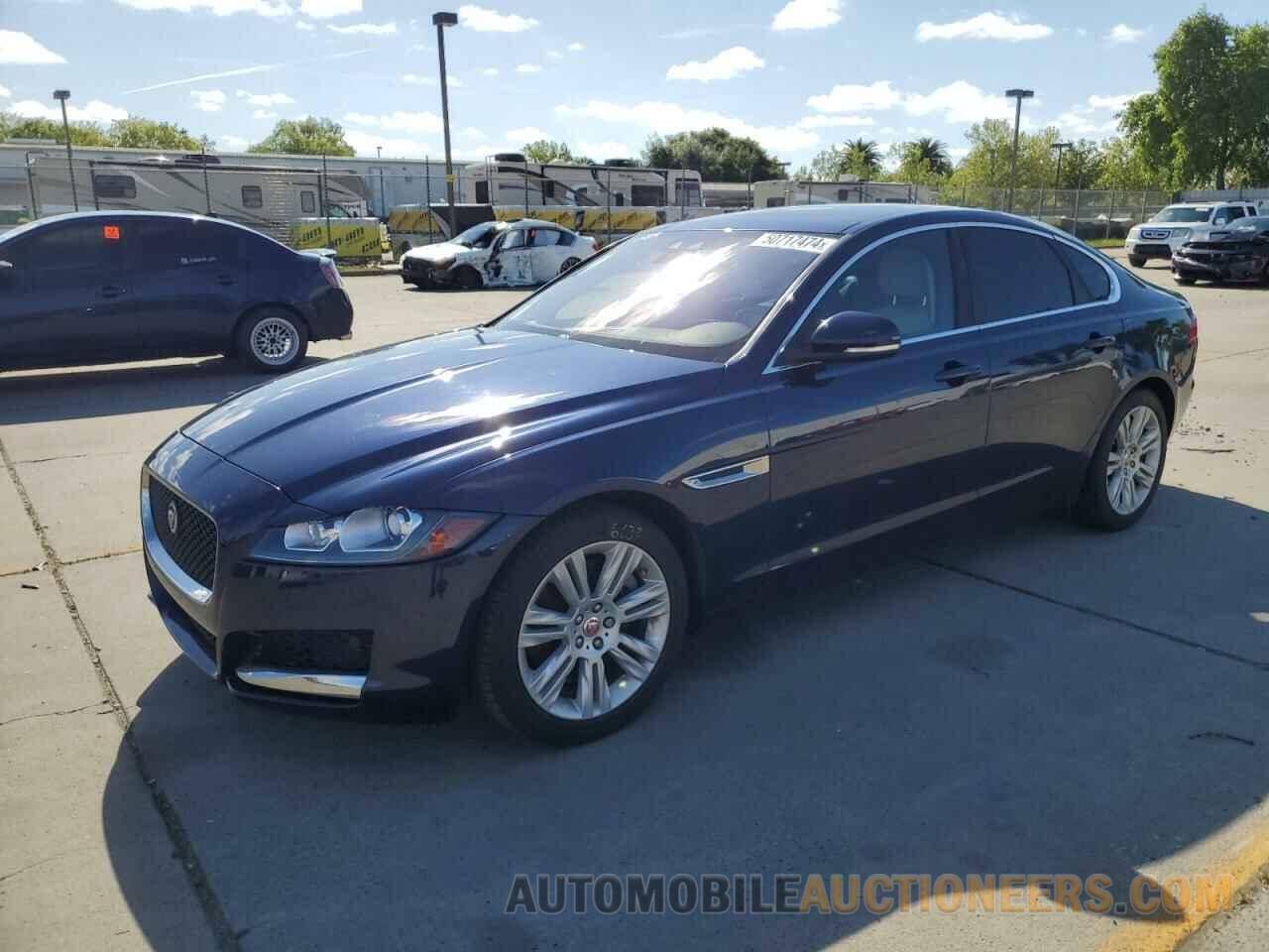 SAJBR4BV0HCY33579 JAGUAR XF 2017