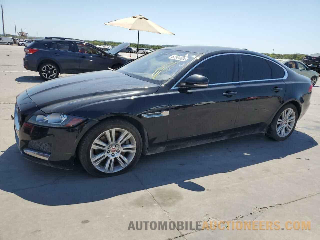 SAJBR4BV1HCY30786 JAGUAR XF 2017