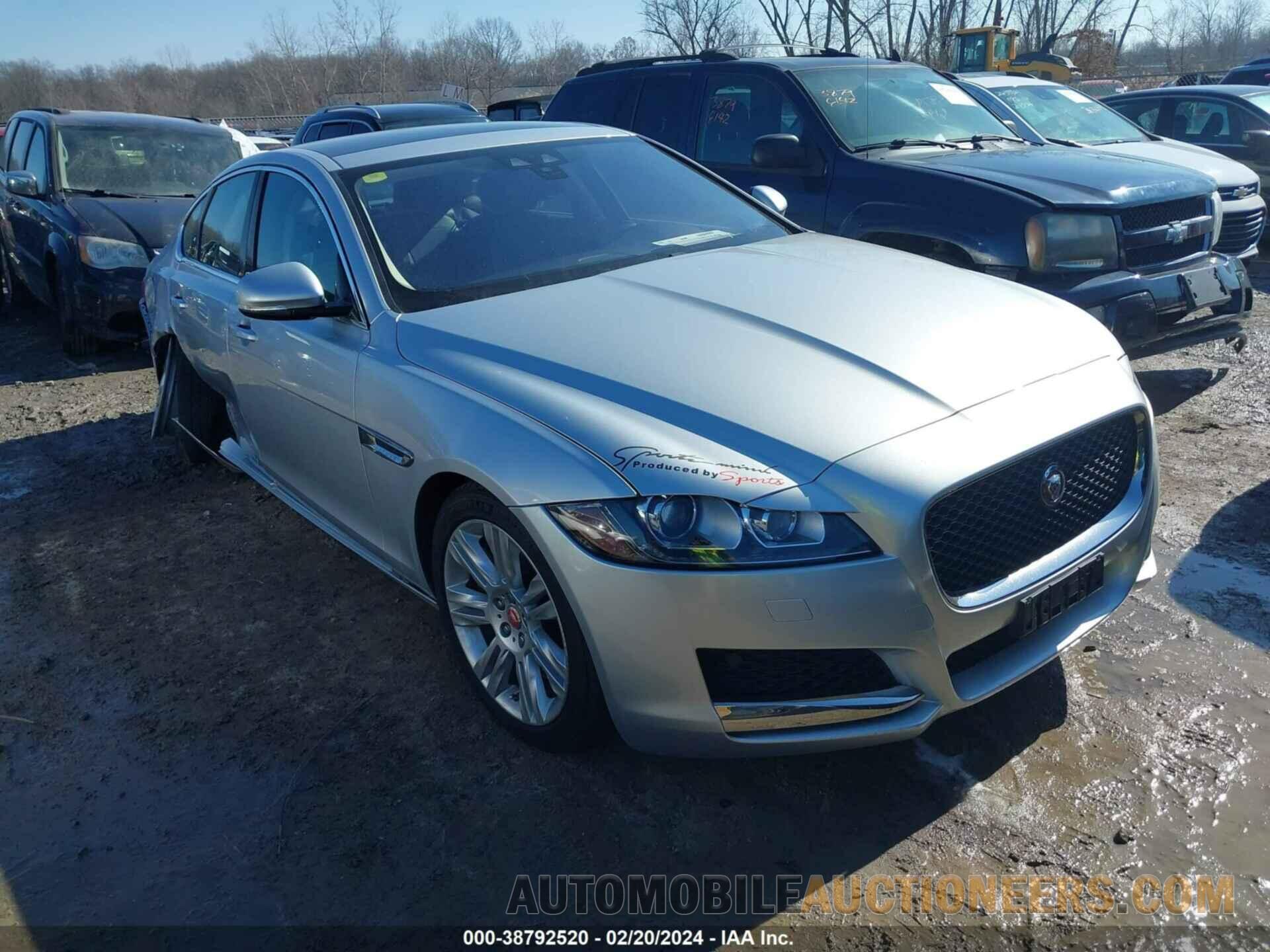 SAJBR4BV2HCY33244 JAGUAR XF 2017