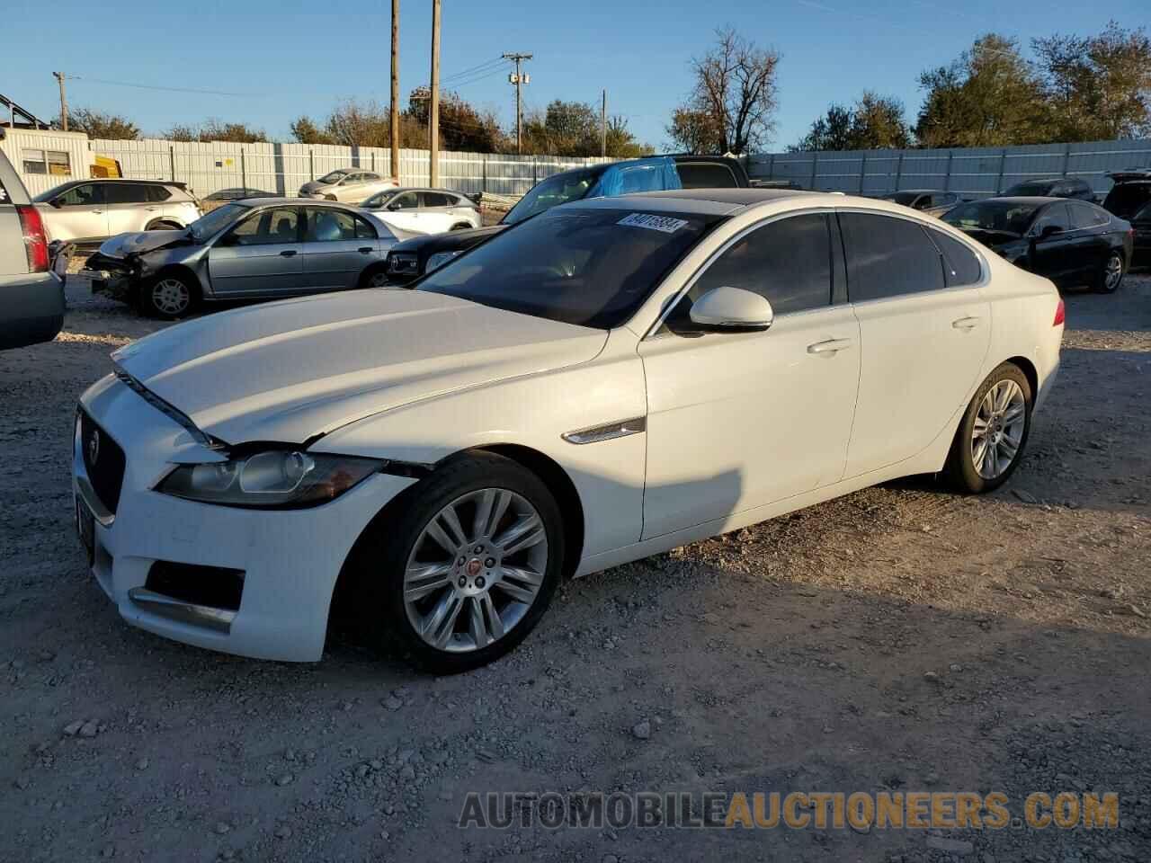 SAJBR4BVXHCY33167 JAGUAR XF 2017