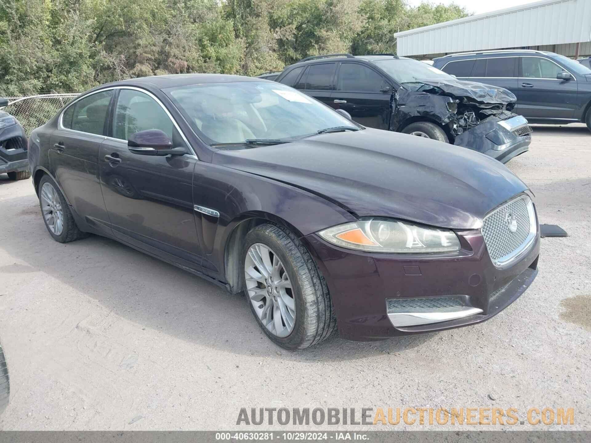 SAJWA0E70D8S67192 JAGUAR XF 2013