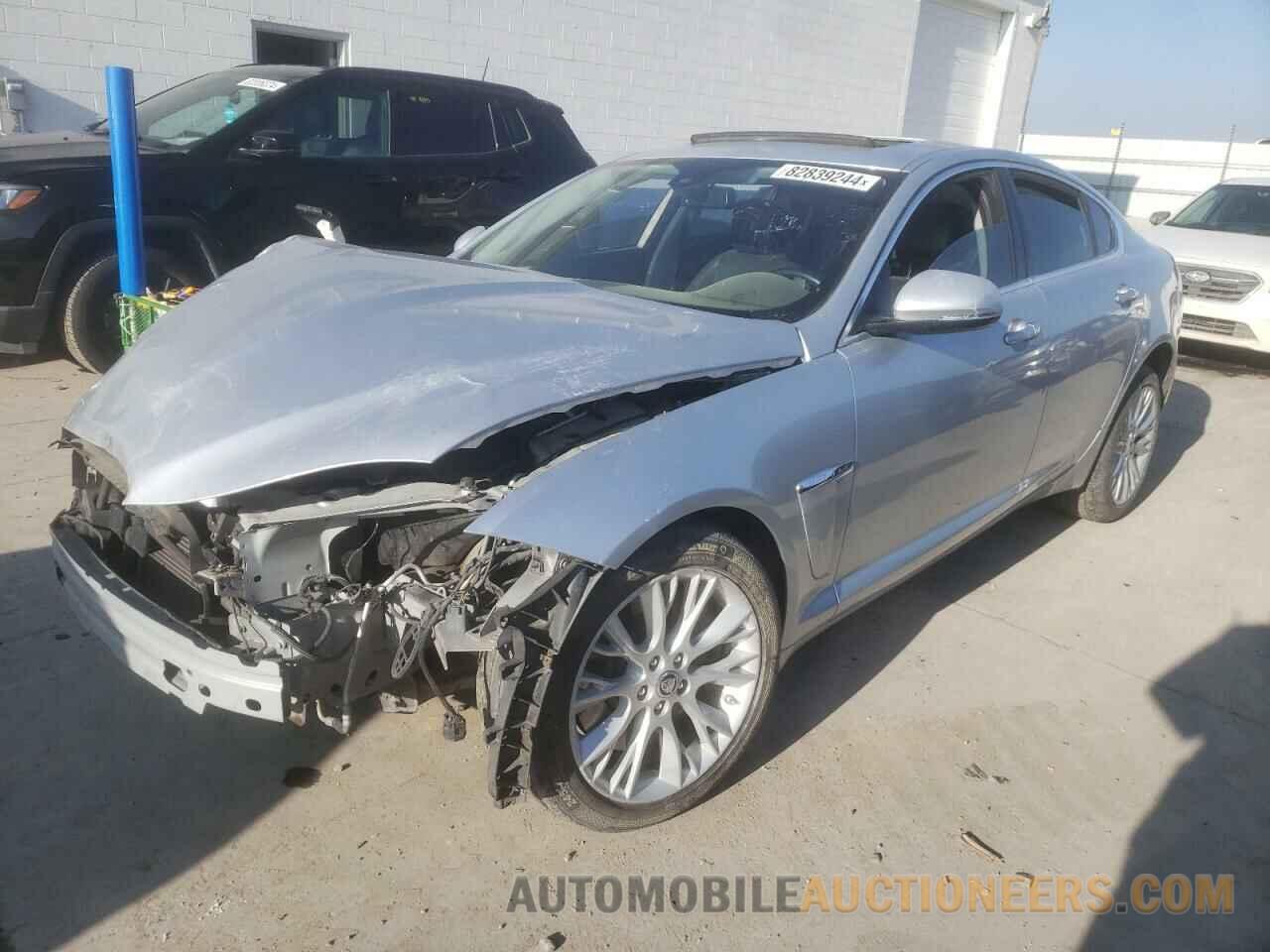 SAJWA0E71D8S91310 JAGUAR XF 2013